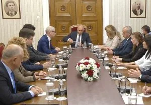Денят по диагонал - 24 юни 2024 г., Радев попита ПП-ДБ дали биха се ангажирали с реализацията на третия мандат, те потвърдиха, че остават опозиция