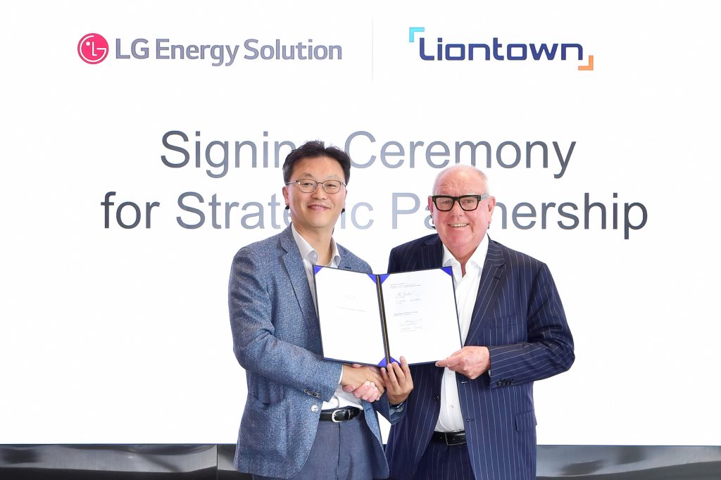 LG си осигурява минерали за батерии, съвместими със закон в САЩ