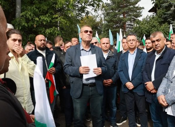 денят - ДПС на Доган с ултиматум за излизане от управлението заради Искендер