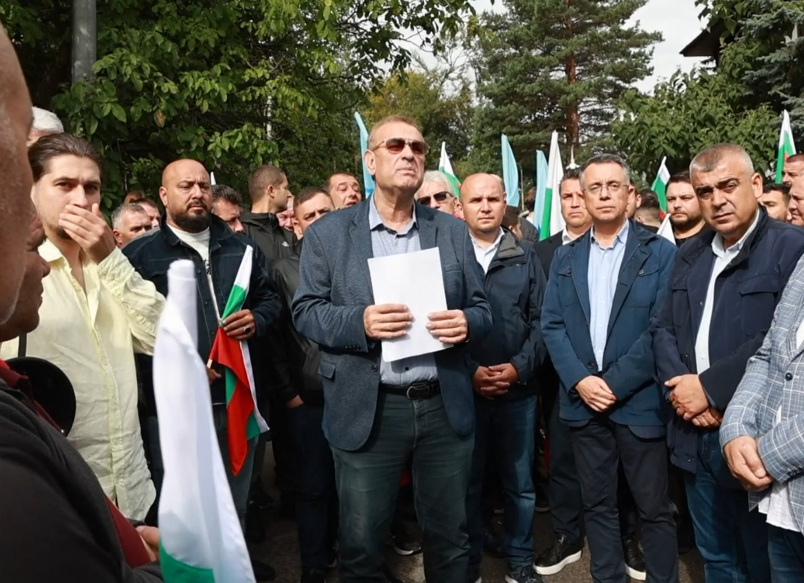 денят - ДПС на Доган с ултиматум за излизане от управлението заради Искендер