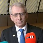 Предишното правителство падна, защото ГЕРБ и ДПС искаха да спечелят властта, заяви Денков